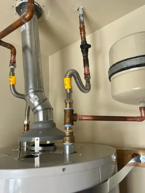 Water heater installation and plumbing repair in White Wood